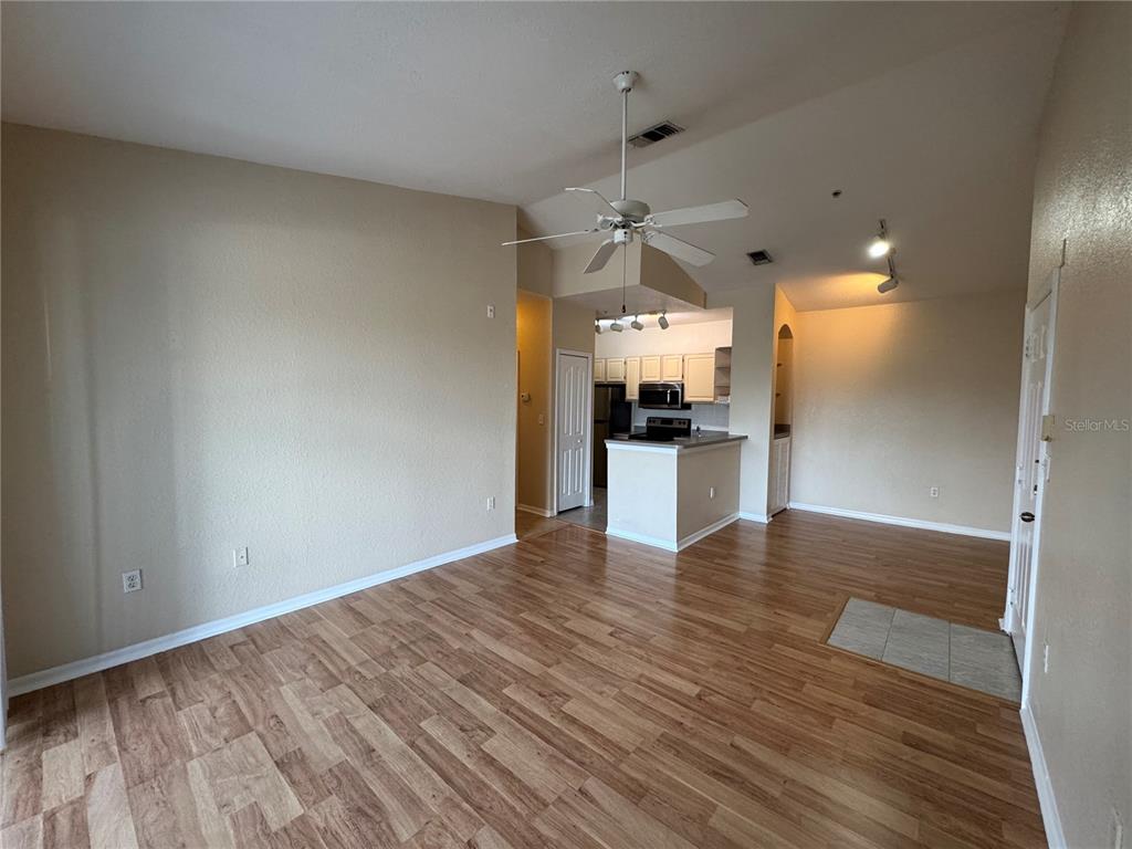 5817 LEGACY CRESCENT PLACE UNIT 302, RIVERVIEW, FL — photo 3 of 20