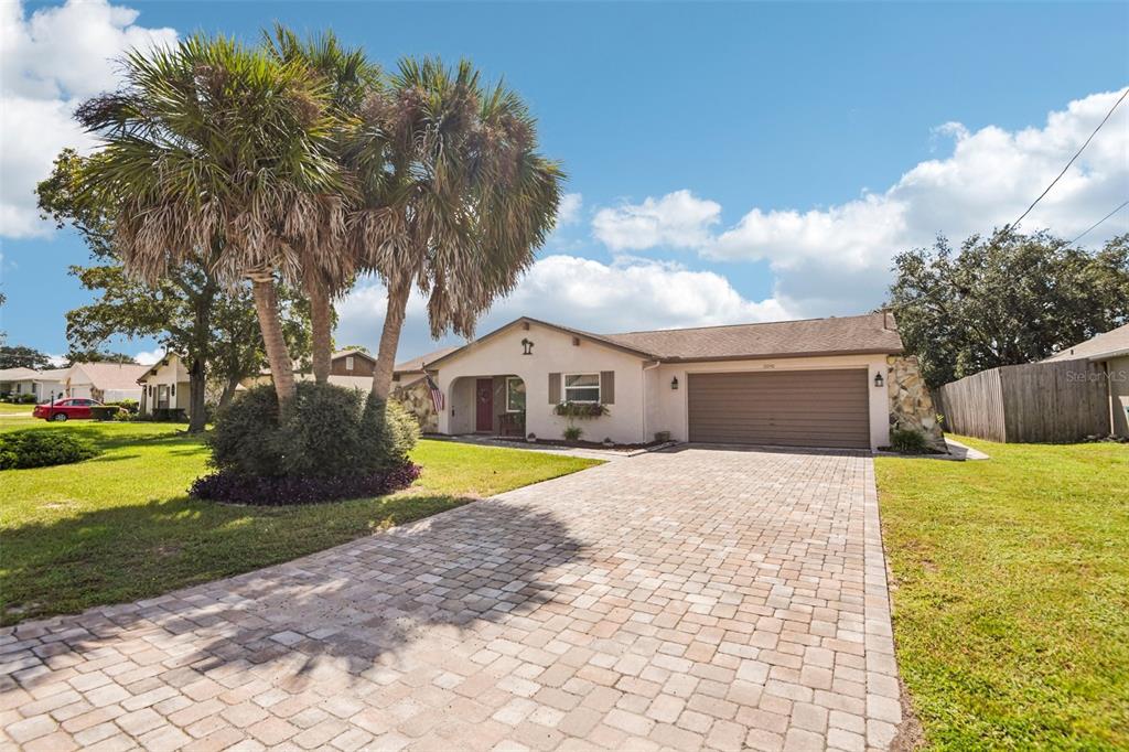 12240 KATHERWOOD ST, SPRING HILL, FL — photo 4 of 32