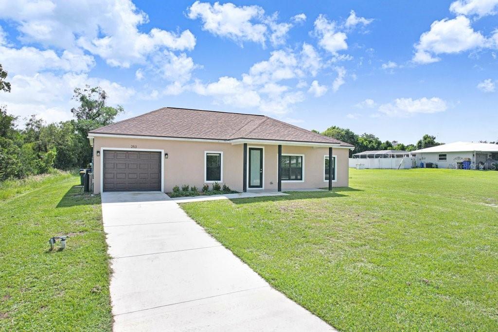 253 HALLMARK AVENUE, LAKE PLACID, FL — photo 4 of 30