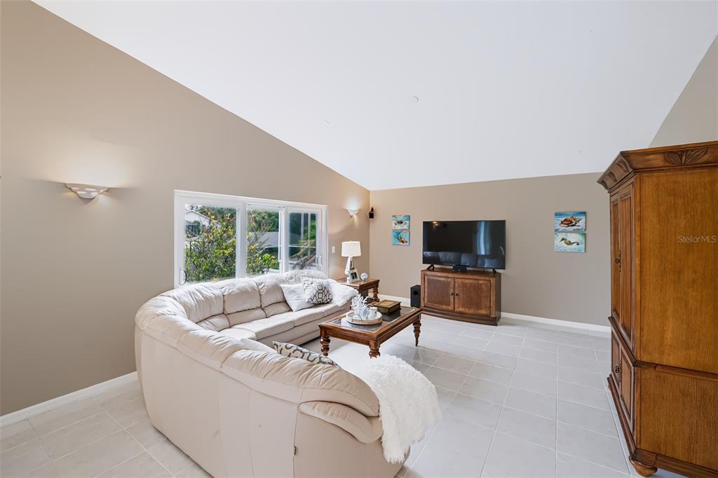 8 COLLEEN COURT, PALM COAST, FL — photo 4 of 30