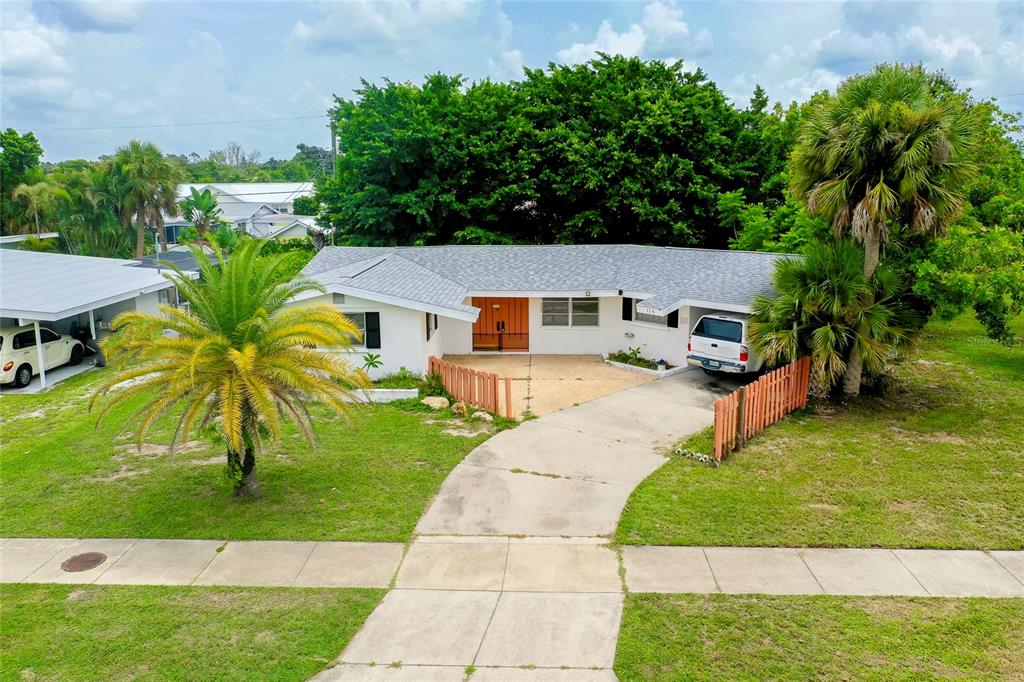 114 VENICE EAST BOULEVARD