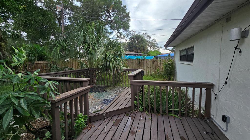 1600 DELAWARE AVENUE NE, ST PETERSBURG, FL — photo 3 of 24