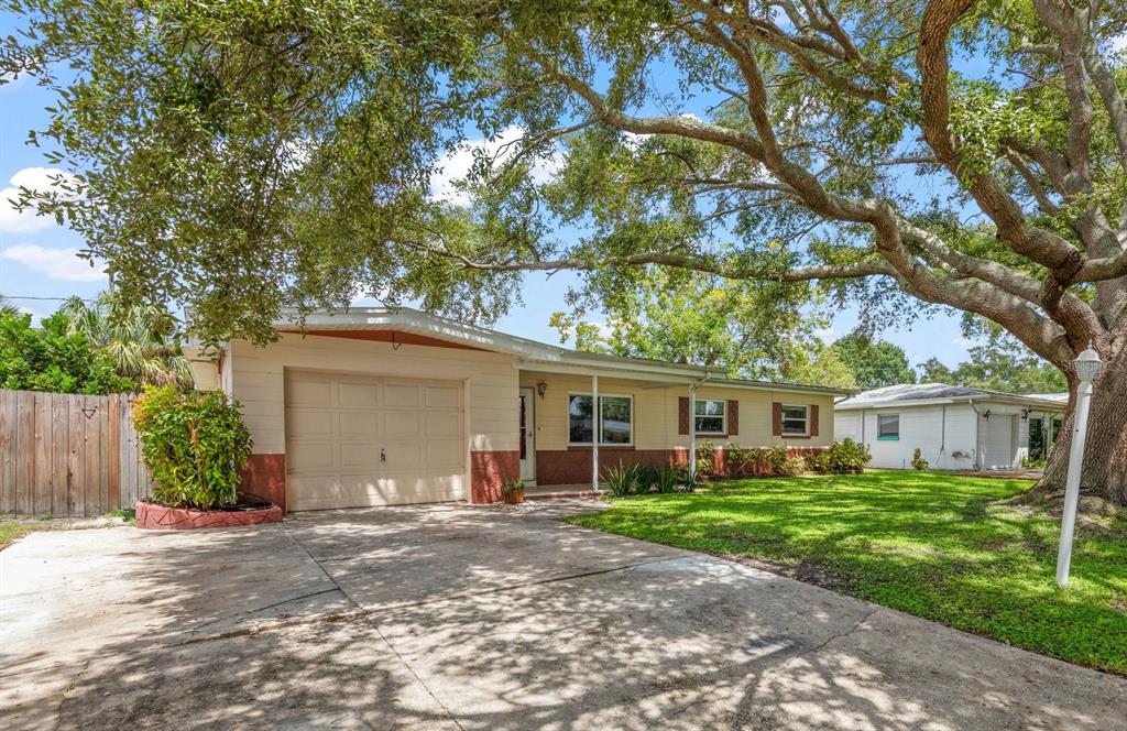 3531 FLORAL DRIVE SE, LARGO, FL — photo 2 of 30