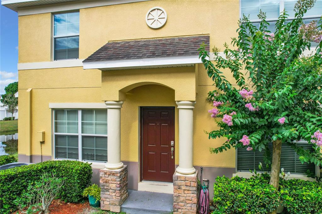 519 SANDSTONE STREET