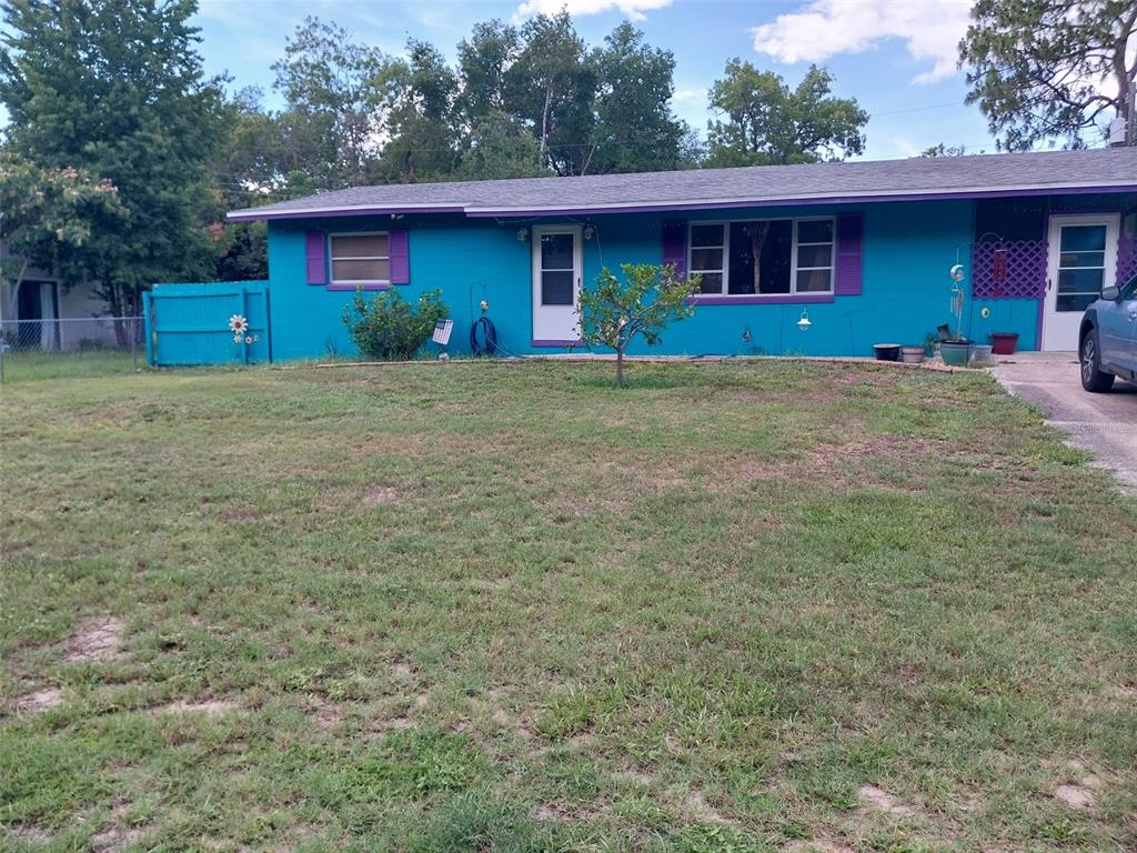 136 OAK WAY