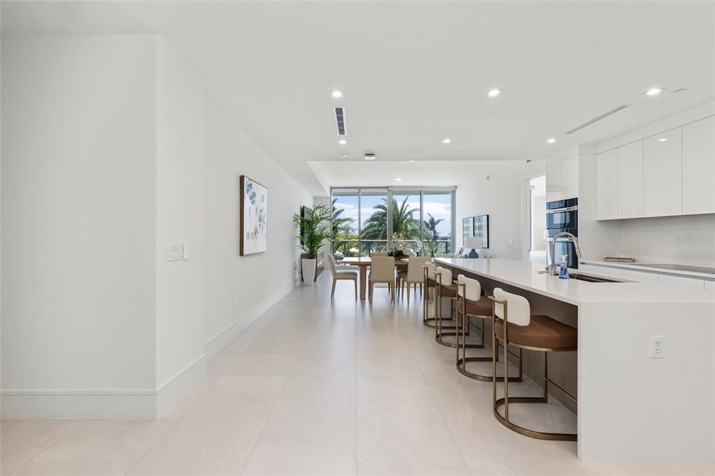 220 LAKE SHORE DRIVE UNIT 704, LAKE PARK, FL — photo 5 of 30