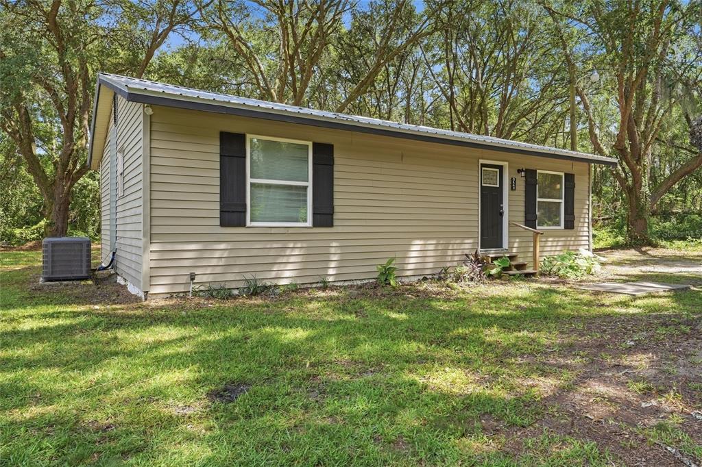 924 MALTAS AVENUE, INTERLACHEN, FL — photo 3 of 22