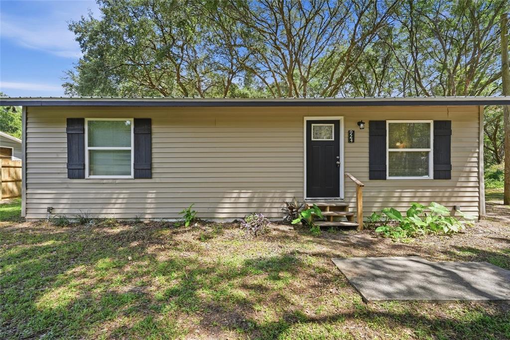 924 MALTAS AVENUE, INTERLACHEN, FL — photo 4 of 22