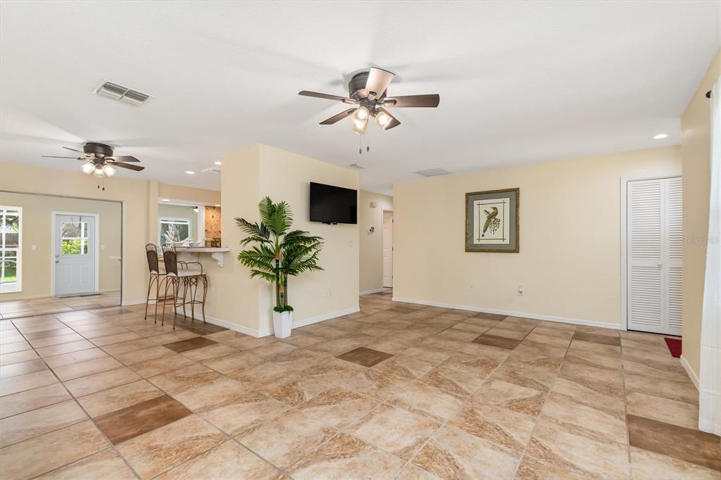 22181 NEW YORK AVENUE, PORT CHARLOTTE, FL — photo 3 of 30