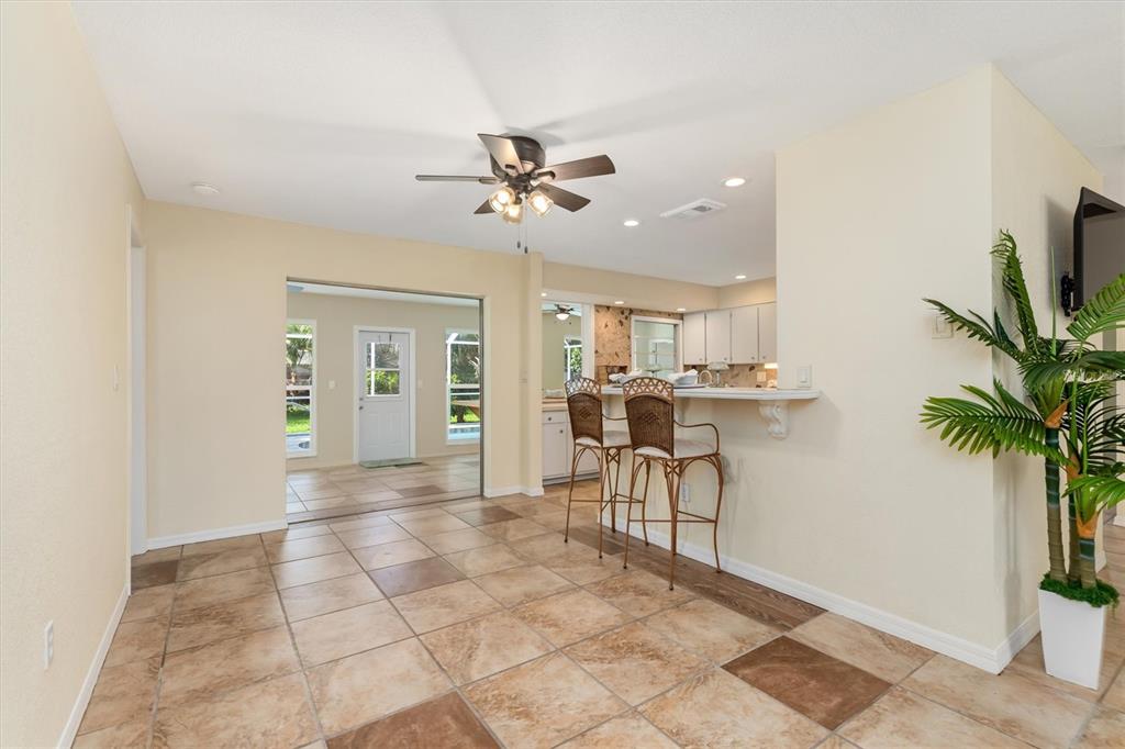 22181 NEW YORK AVENUE, PORT CHARLOTTE, FL — photo 4 of 30