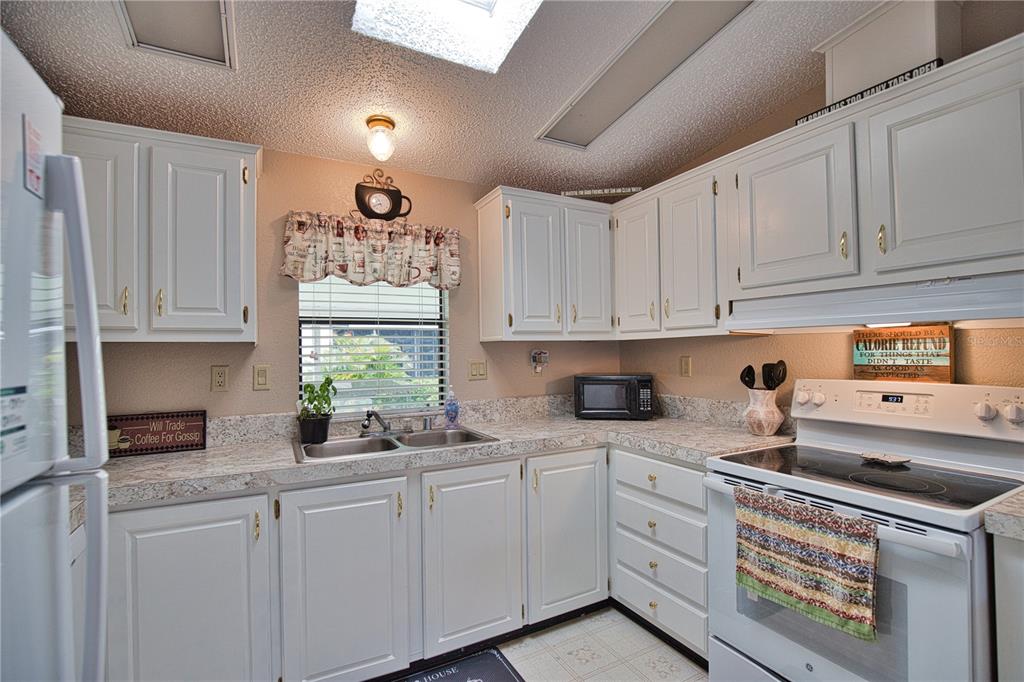 223 HIBISCO DRIVE, NORTH PORT, FL — photo 5 of 30