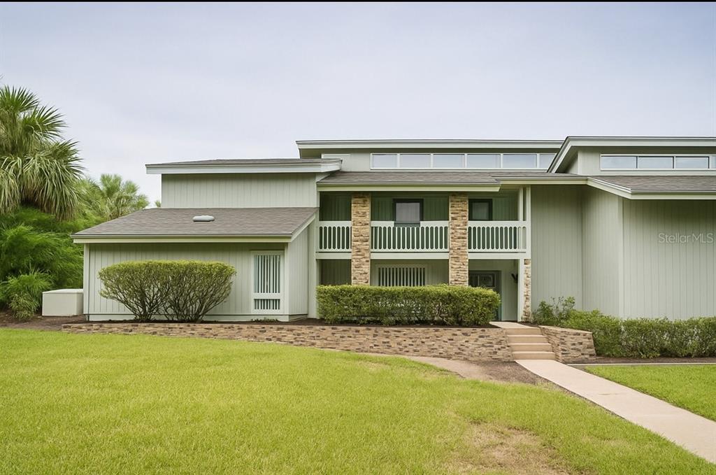 806 PINEWOOD COURT UNIT 3135/6