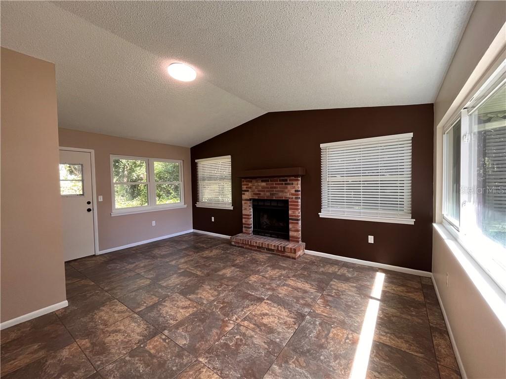 1635 N Florida AVENUE, HERNANDO, FL — photo 2 of 30