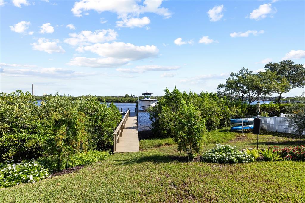 1512 RIVERSIDE DRIVE, TARPON SPRINGS, FL — photo 5 of 68