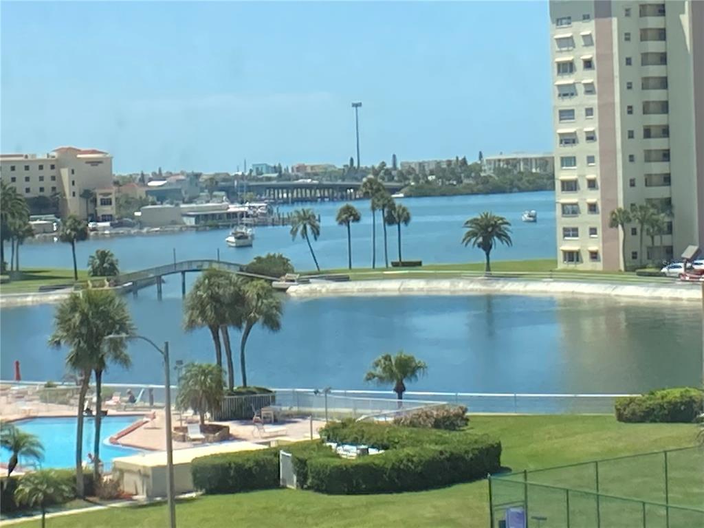 4650 COVE CIRCLE UNIT 311, ST PETERSBURG, FL — photo 4 of 30