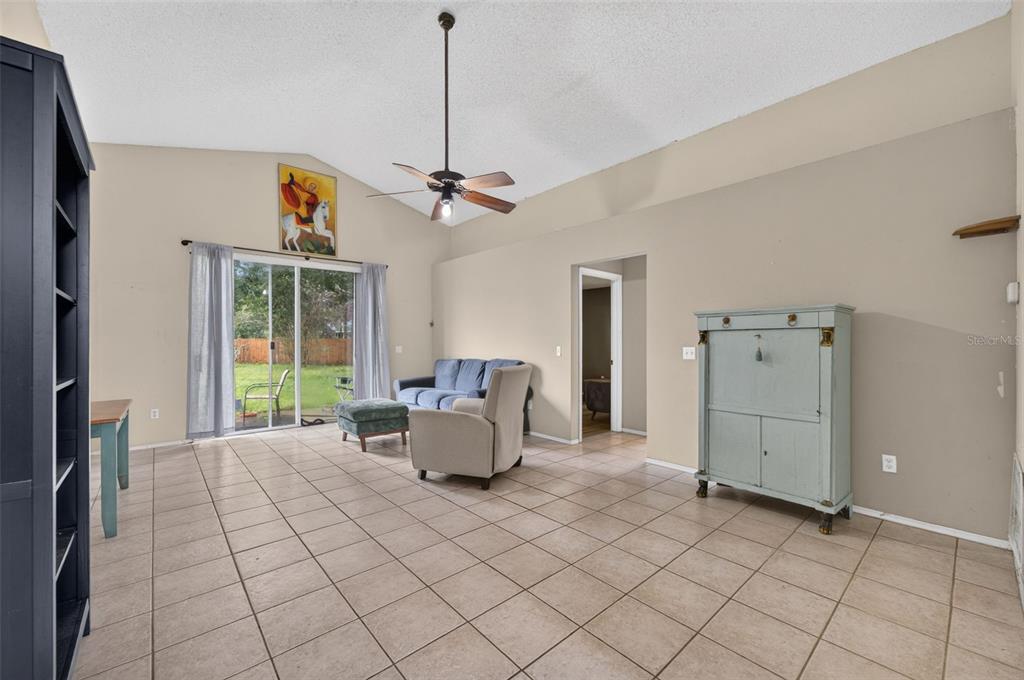 13637 SPRINGTIDE COURT, ORLANDO, FL — photo 2 of 17