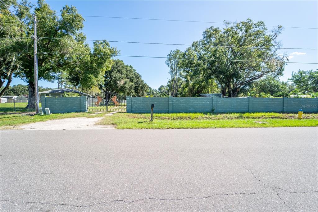 12702 LOVERS LANE, RIVERVIEW, FL — photo 3 of 25