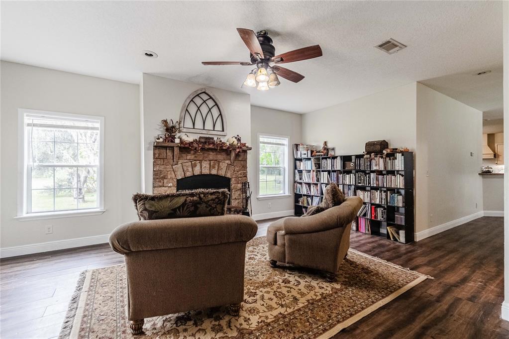 4233 CINDY ROAD, LAKELAND, FL — photo 2 of 30