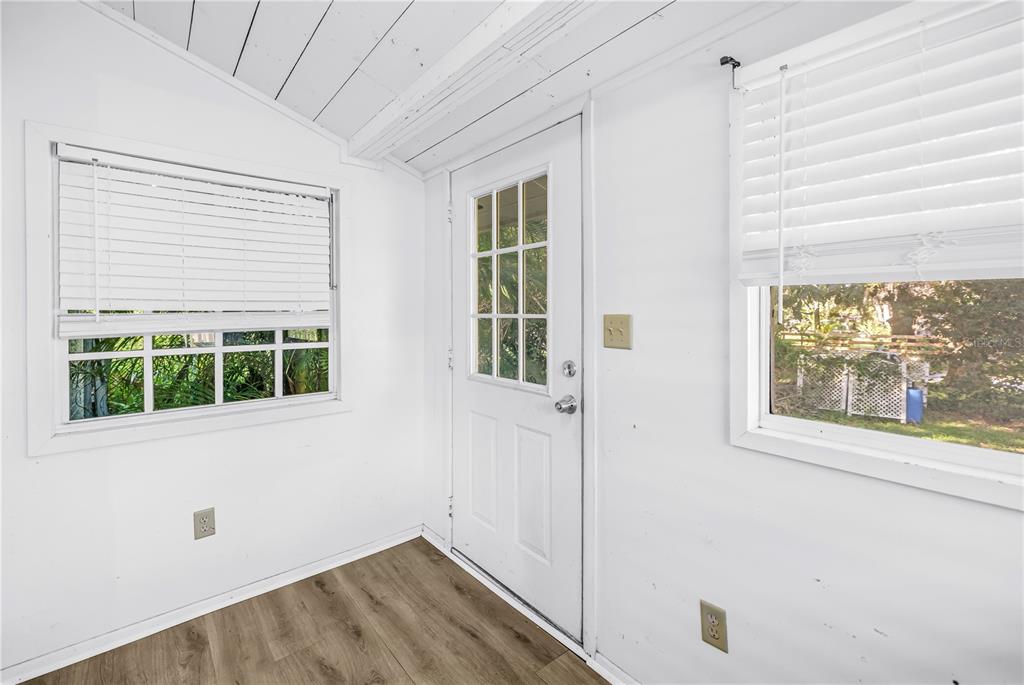 8911 SWAINE ROAD, ODESSA, FL — photo 3 of 23
