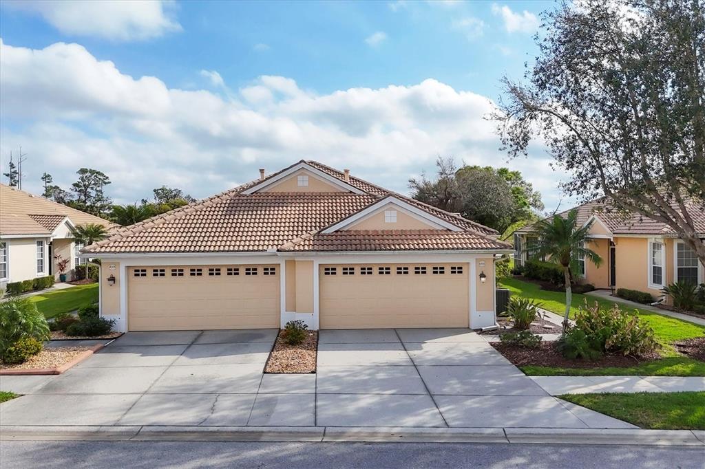4301 WHISPERING OAKS DRIVE