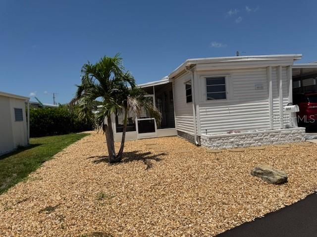 251 SOUTHWINDS DRIVE