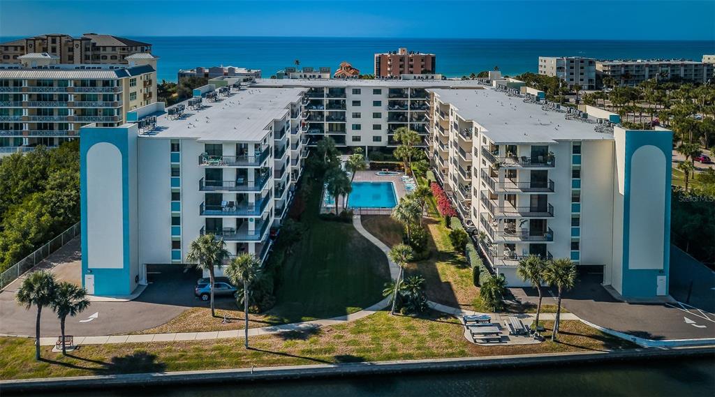 19531 GULF BOULEVARD UNIT 604, INDIAN SHORES, FL — photo 4 of 30