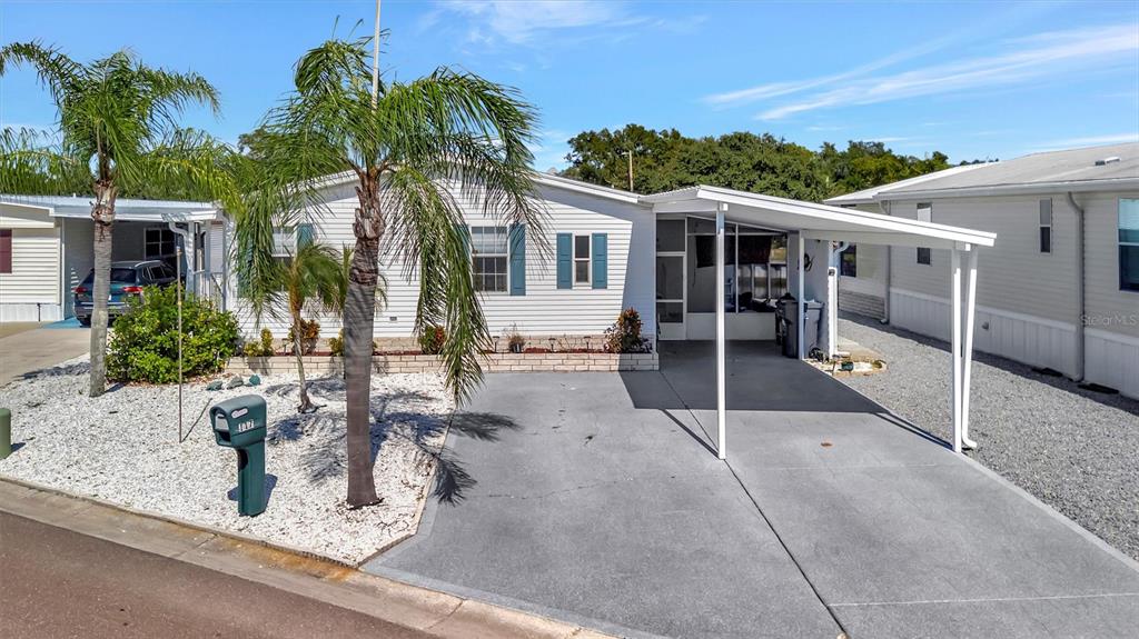 117 E SAINT ANNES CIRCLE