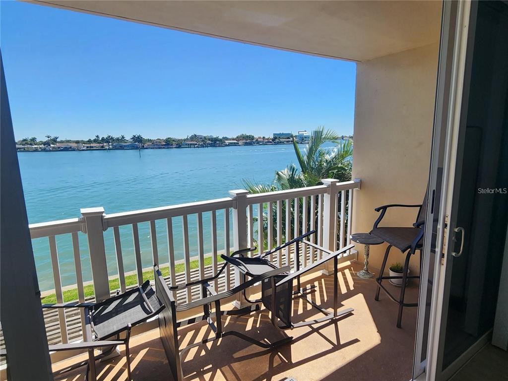 500 TREASURE ISLAND CAUSEWAY UNIT 211, TREASURE ISLAND, FL — photo 2 of 15