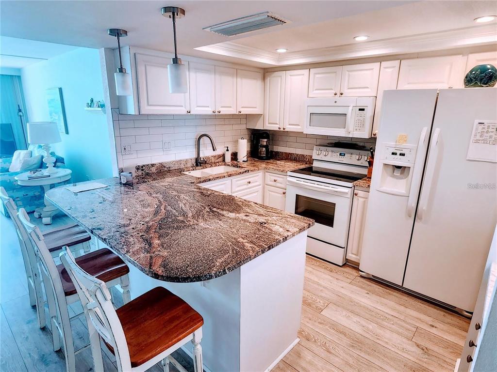 500 TREASURE ISLAND CAUSEWAY UNIT 211, TREASURE ISLAND, FL — photo 4 of 15