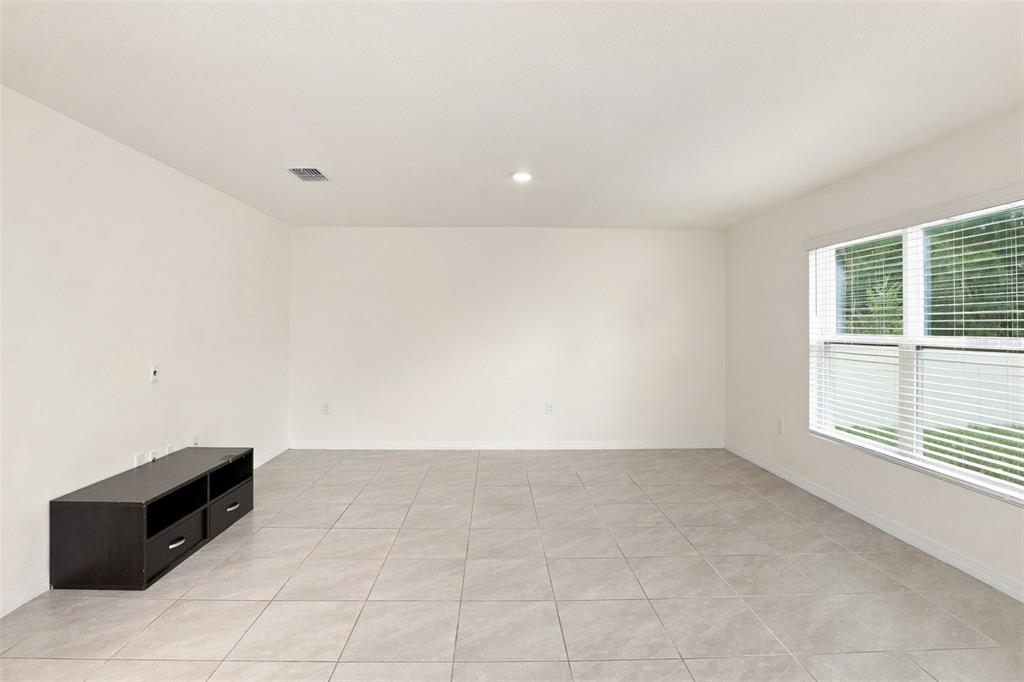 10326 SE 162ND PLACE ROAD, SUMMERFIELD, FL — photo 3 of 18