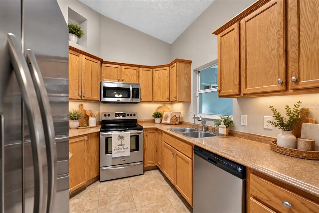 39 FISCHER LANE, PALM COAST, FL — photo 3 of 30