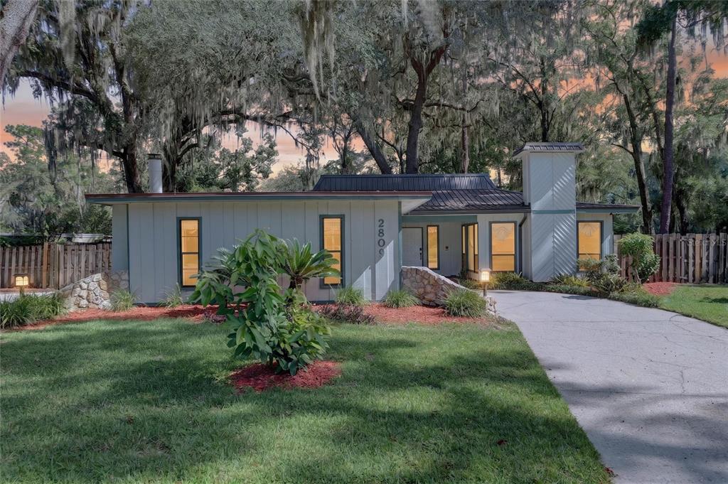 2809 NW 35TH PLACE