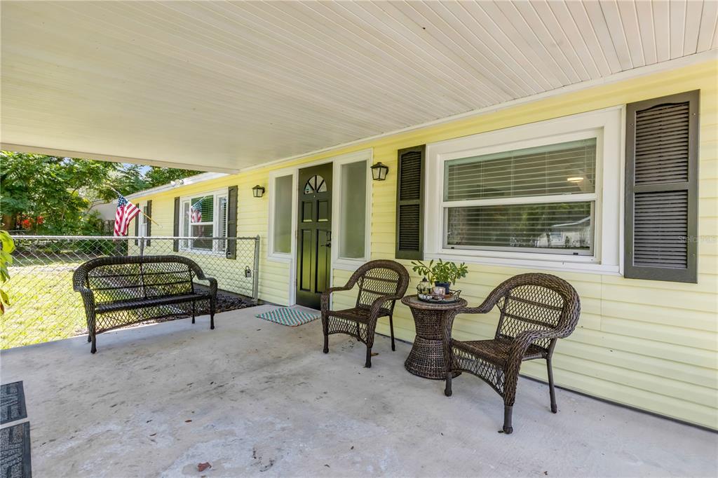 1402 E VOORHIS AVENUE, DELAND, FL — photo 3 of 30