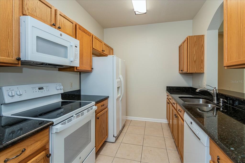 586 BRANTLEY TERRACE WAY UNIT 101, ALTAMONTE SPRINGS, FL — photo 4 of 30