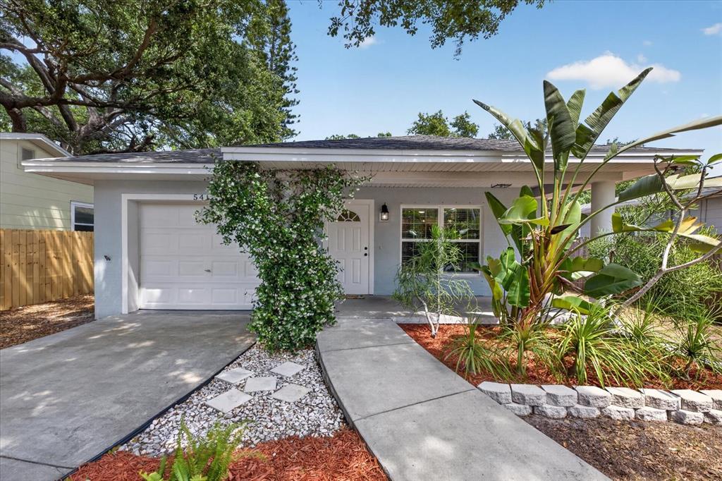 541 PLUMOSA AVENUE