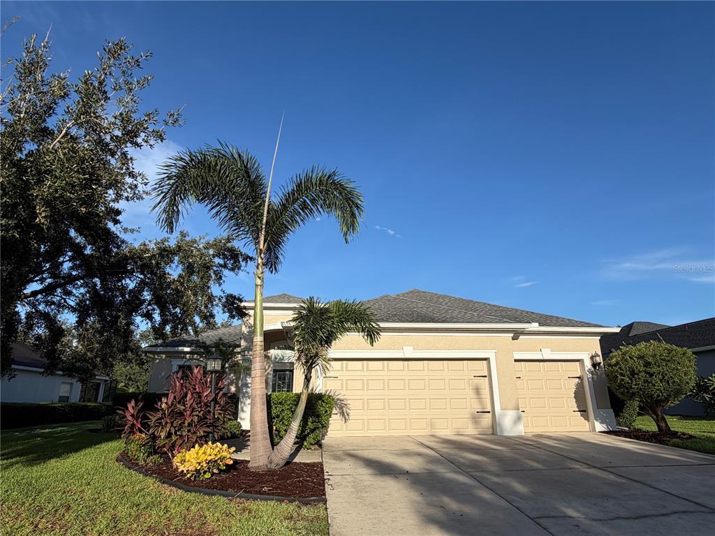 1416 HICKORY VIEW CIRCLE