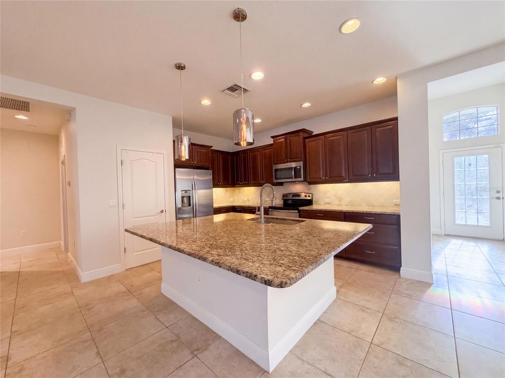1416 HICKORY VIEW CIRCLE, PARRISH, FL — photo 2 of 30