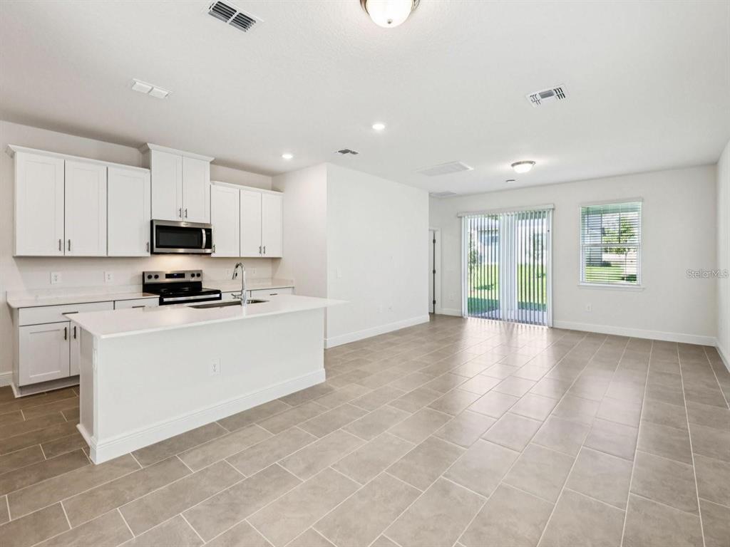 2273 HEN ROAD, MINNEOLA, FL — photo 4 of 12