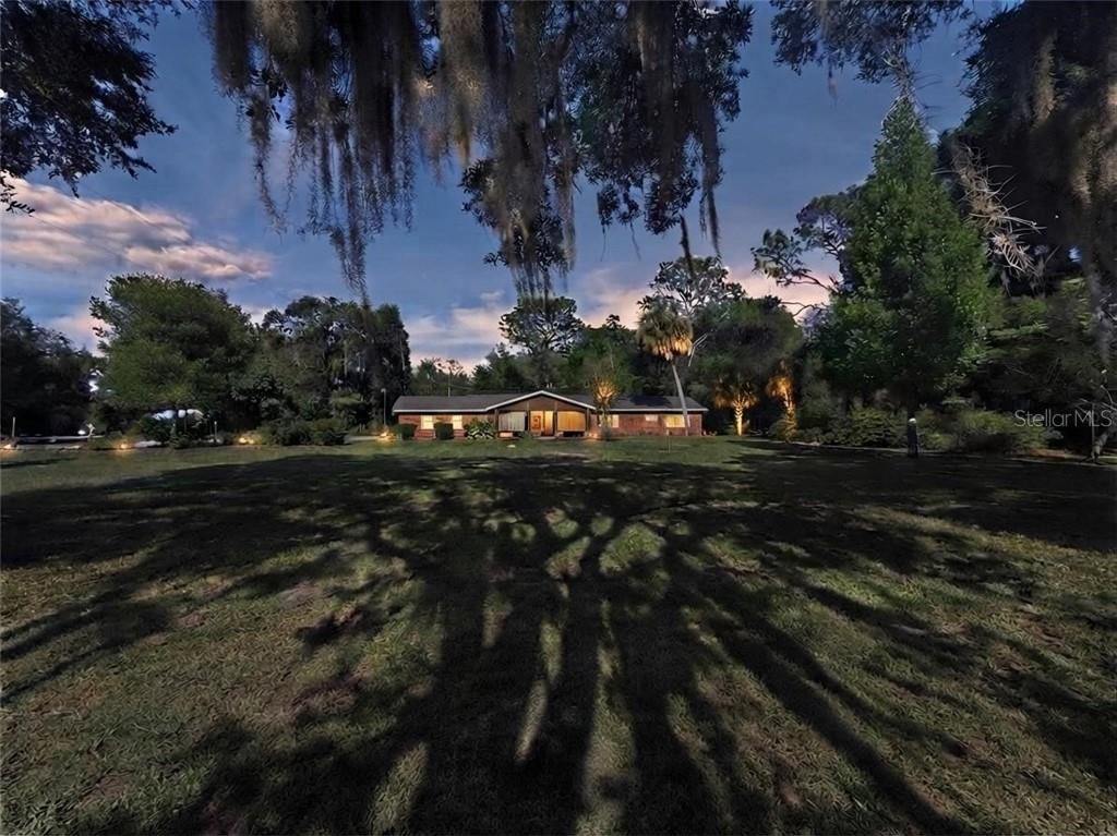 19551 SE 115th AVENUE, INGLIS, FL — photo 3 of 30