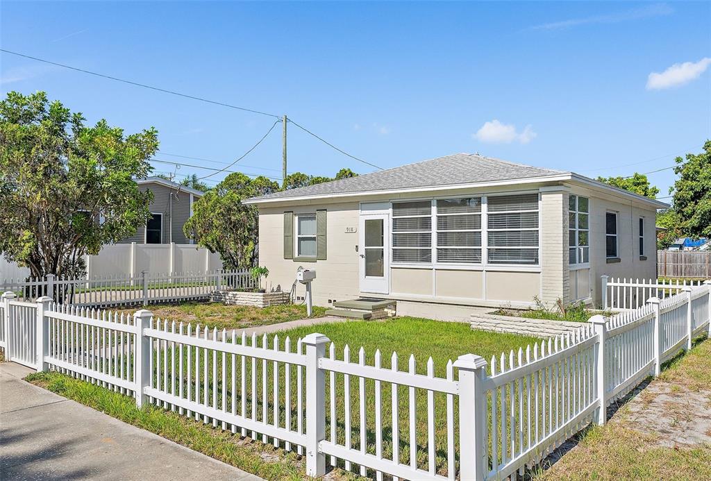 918 27TH STREET N, ST PETERSBURG, FL — photo 3 of 24