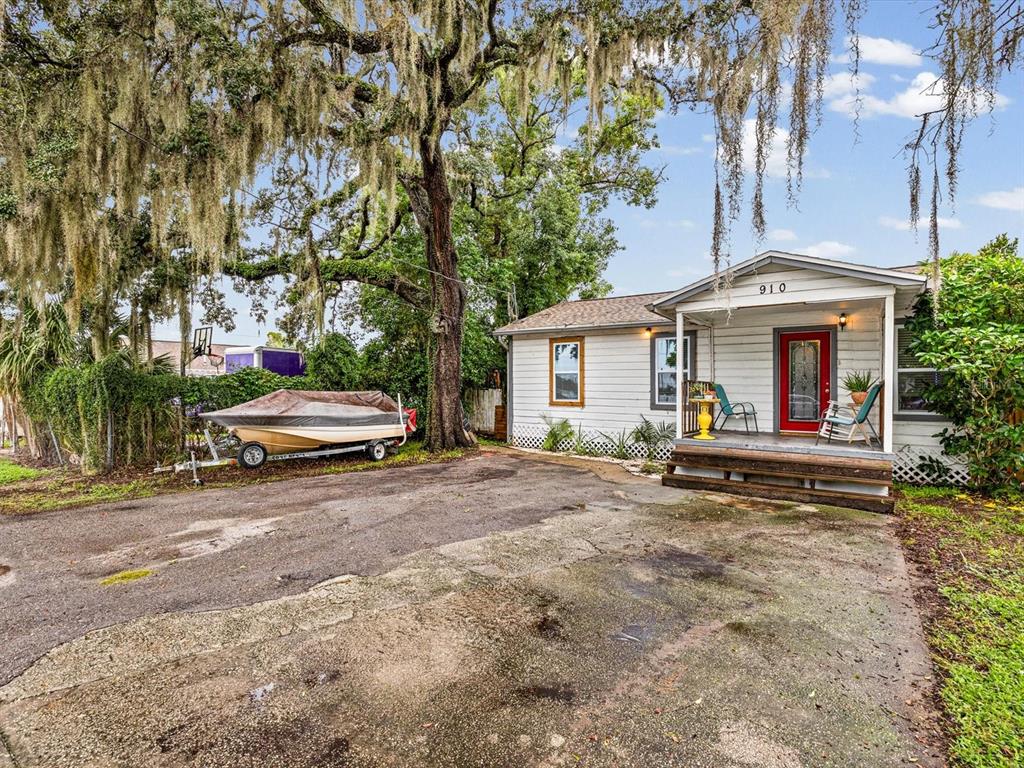 910 E ESKIMO AVENUE, TAMPA, FL — photo 3 of 30