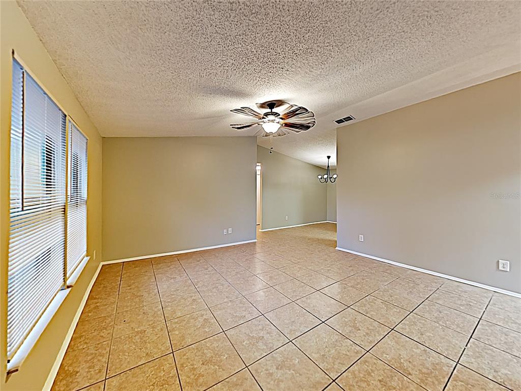 508 CEDAR GROVE DRIVE, BRANDON, FL — photo 3 of 15