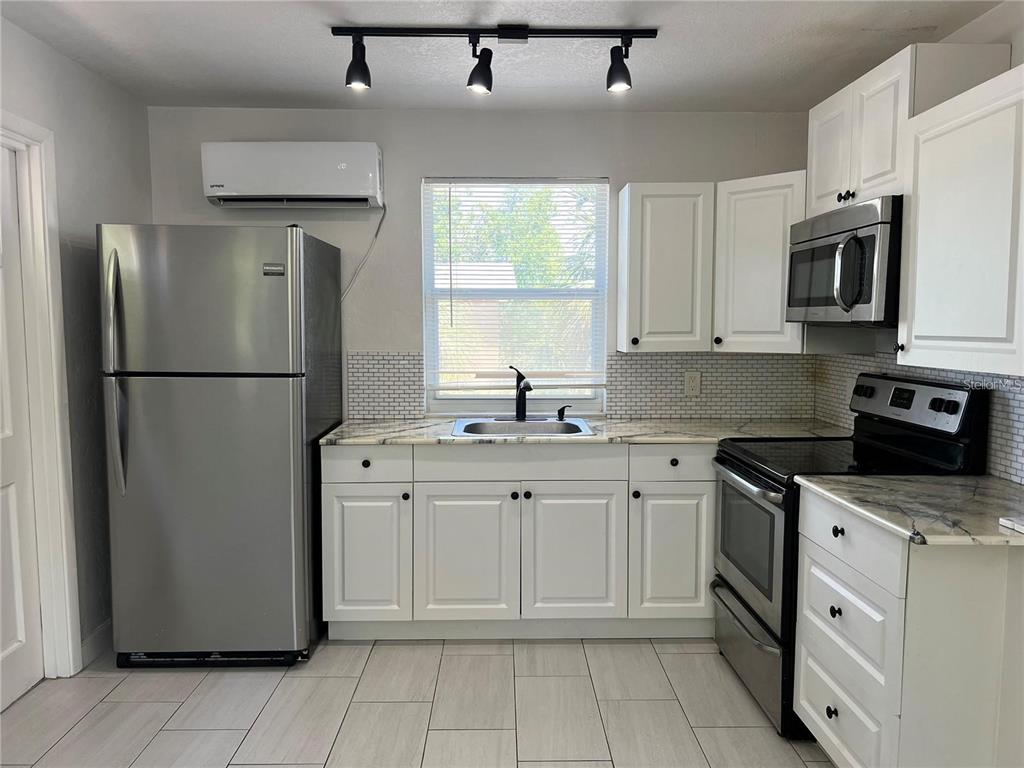 2727 17TH STREET N, ST PETERSBURG, FL — photo 4 of 13