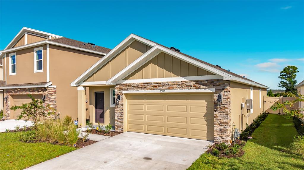 2387 BENDER DRIVE, ZEPHYRHILLS, FL — photo 3 of 30