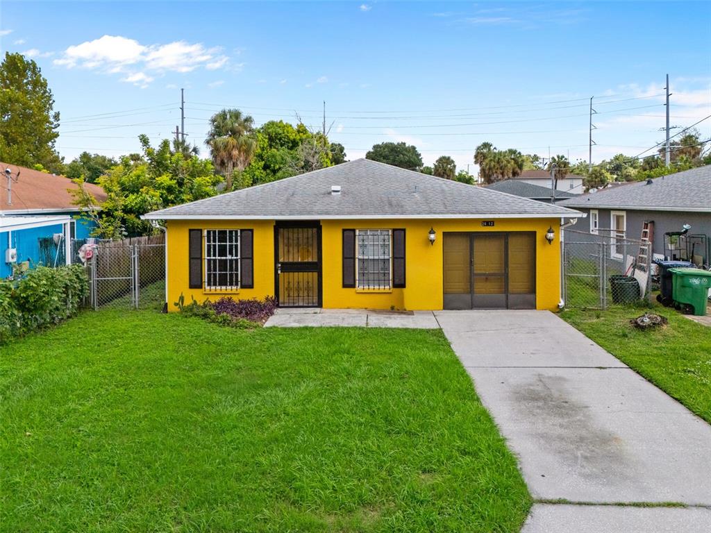2612 E 9TH AVENUE, TAMPA, FL — photo 2 of 30