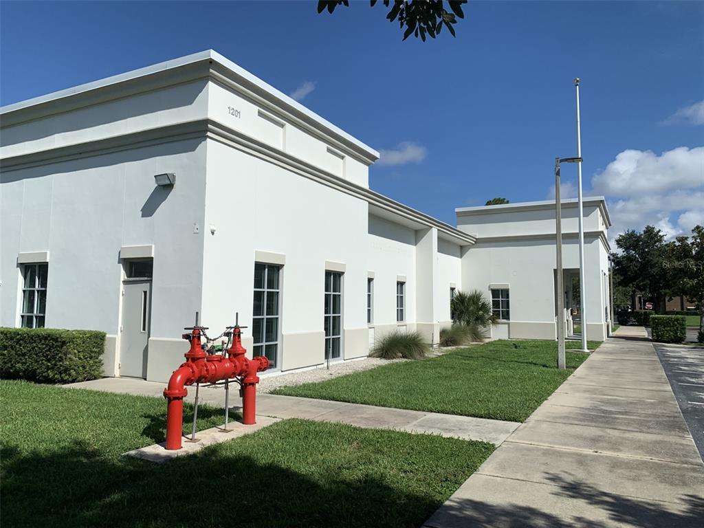 1201 E OAK STREET, KISSIMMEE, FL — photo 4 of 30