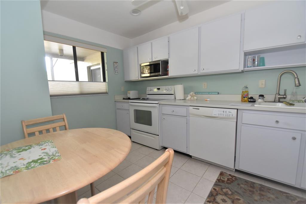 1531 CLOWER CREEK DRIVE UNIT HA241, SARASOTA, FL — photo 4 of 30