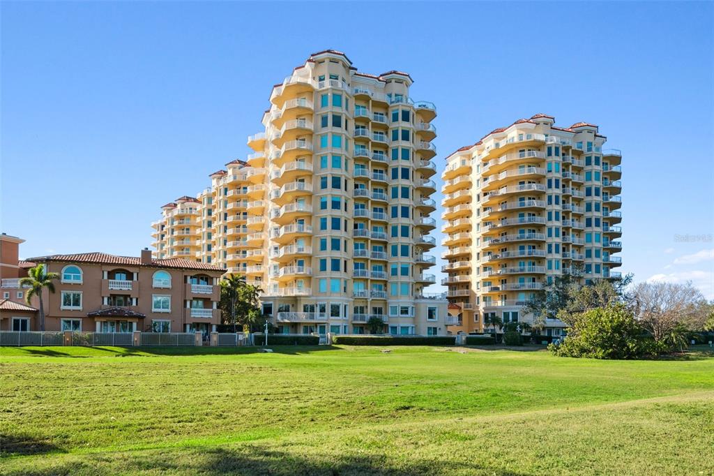 555 5TH AVENUE NE UNIT 743