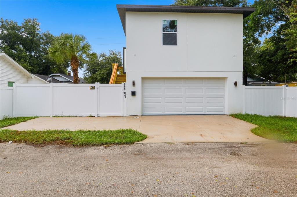 926 11TH AVENUE S, ST PETERSBURG, FL — photo 3 of 41