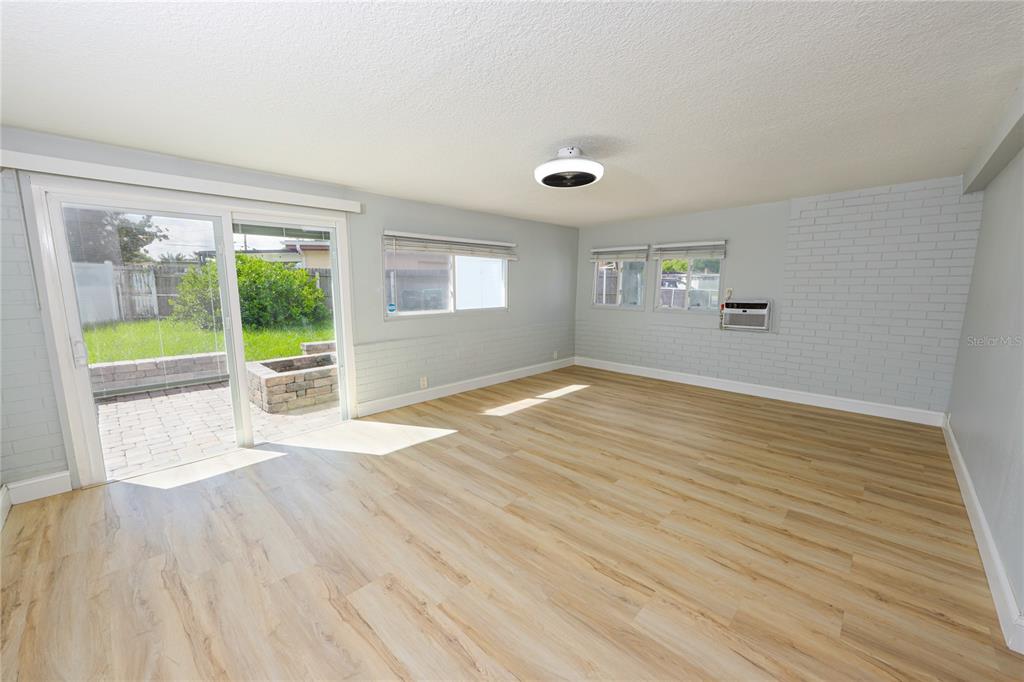 10900 ABIGAIL STREET, ORLANDO, FL — photo 4 of 23